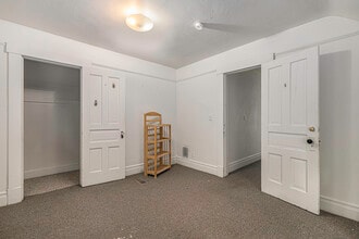 515 S 4th Ave in Ann Arbor, MI - Building Photo - Building Photo