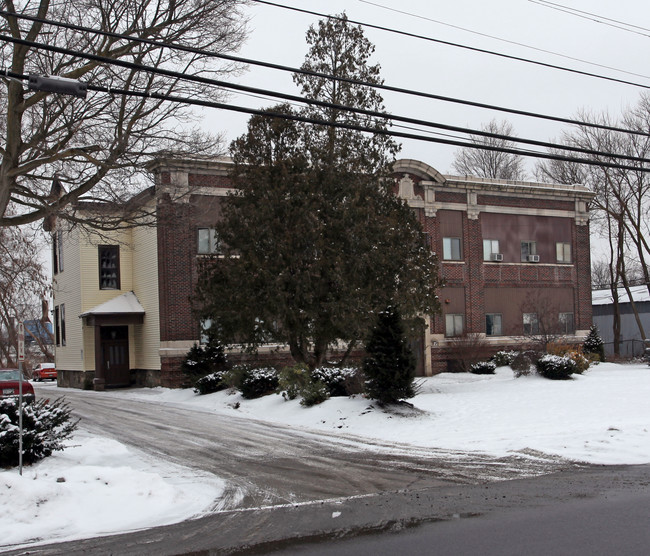 Landmark Apartments in New York Mills, NY - Building Photo - Building Photo