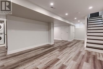 22 St James St in Brantford, ON - Building Photo - Building Photo