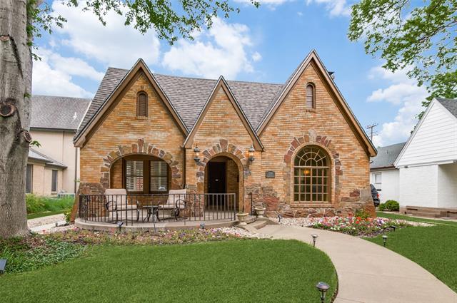 property at 5518 Monticello Ave