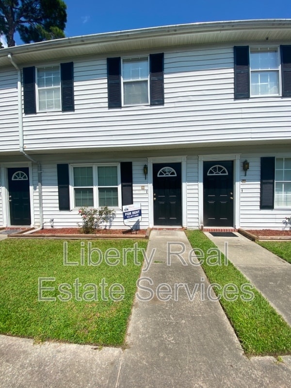 property at 1100 Pineland Ave