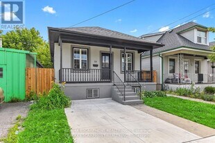 54 Craigmiller Ave in Hamilton, ON - Building Photo