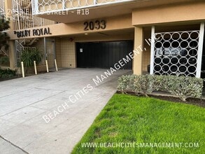 2033 E 3rd St in Long Beach, CA - Building Photo - Building Photo