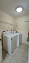 5032 Lantana Rd, Unit 2105 in Greenacres, FL - Building Photo - Building Photo