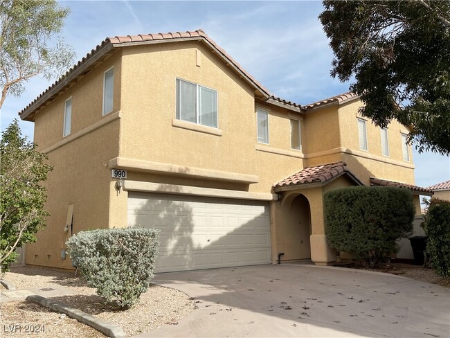 990 Cantabria Heights Ave in Las Vegas, NV - Building Photo - Building Photo