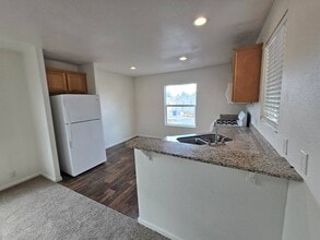 362 Petrol Rd in Bakersfield, CA - Building Photo - Building Photo