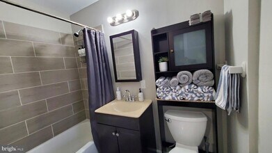 244 S Exeter St in Baltimore, MD - Building Photo - Building Photo