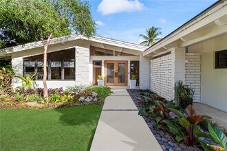 2132 Middle River Dr in Fort Lauderdale, FL - Building Photo - Building Photo