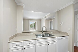 1200 Town Center Dr, Unit 203 in Jupiter, FL - Building Photo - Building Photo