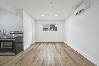 4323 Marlborough Dr in Houston, TX - Building Photo - Building Photo