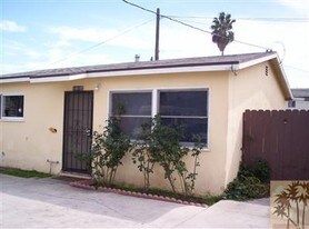 14917-14921 Chadron Ave in Gardena, CA - Building Photo