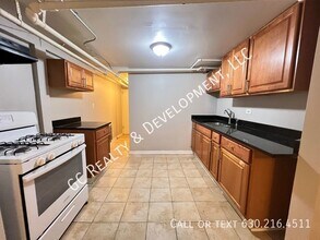 1732 W Wallen Ave in Chicago, IL - Building Photo - Building Photo