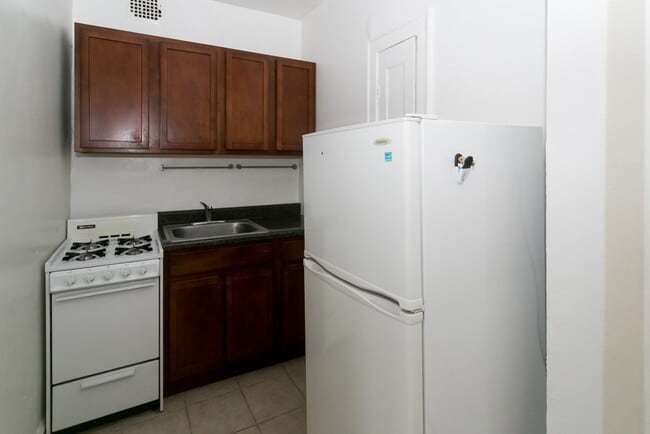 4847 N Damen Ave, Unit 314 in Chicago, IL - Building Photo - Building Photo