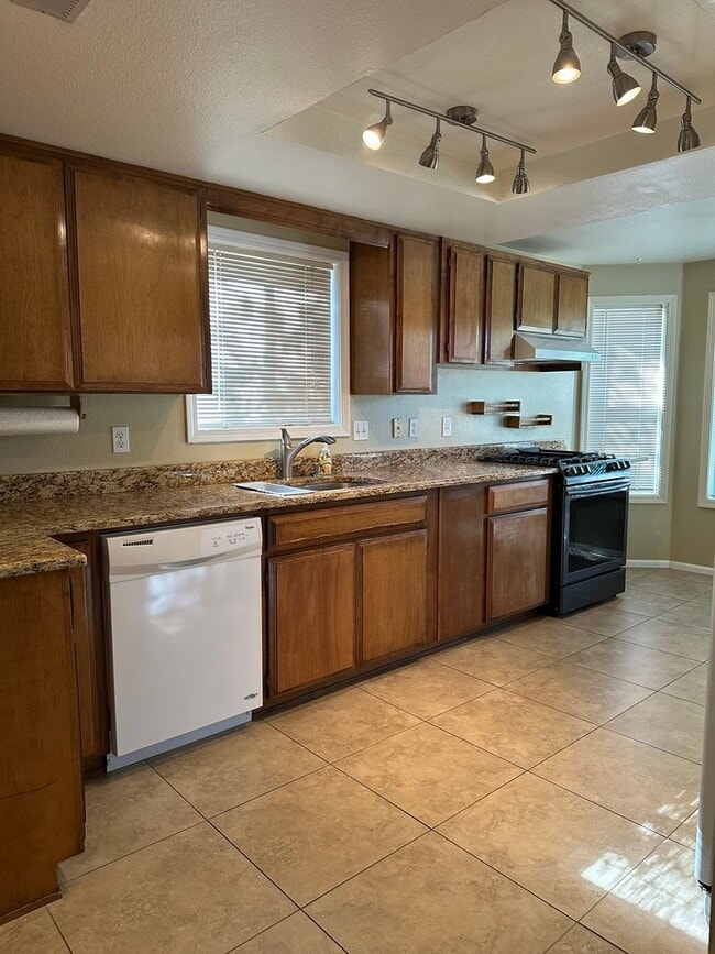 1371 Evan Ln in Ashland, OR - Building Photo - Building Photo