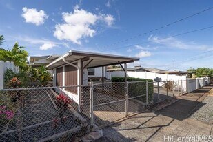 4258 Likini St in Honolulu, HI - Building Photo