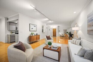 11737 Darlington Ave, Unit 104 in Los Angeles, CA - Building Photo