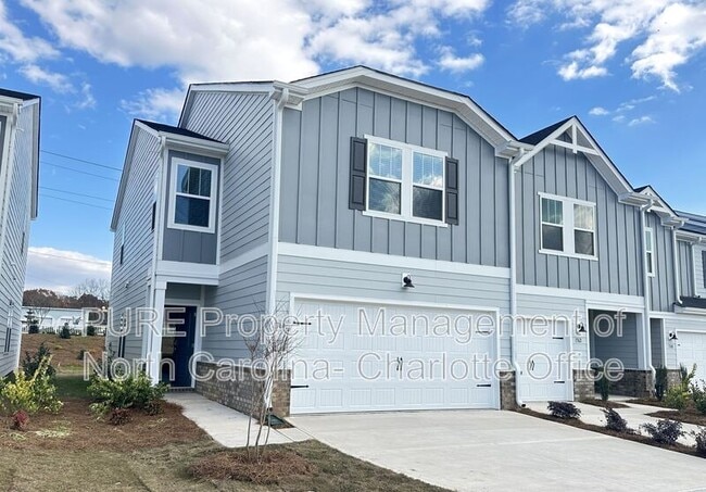 1764 Braemar Vlg Dr in Monroe, NC - Building Photo - Building Photo