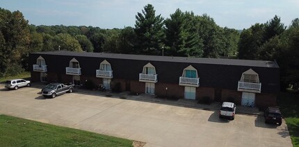 Sunset Apartments in Jasper, IN - Building Photo - Building Photo