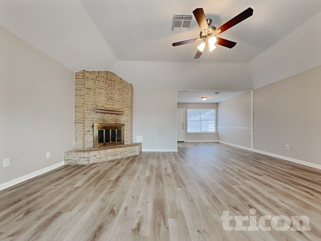 7206 Sonnet Glen Ln in Houston, TX - Foto de edificio - Building Photo