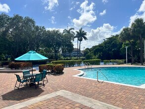 2307 N Congress Ave in Boynton Beach, FL - Building Photo - Building Photo