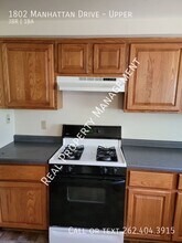 1802 Manhattan Dr in Waukesha, WI - Building Photo - Building Photo