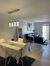 1150 Collins Ave in Miami Beach, FL - Building Photo - Building Photo