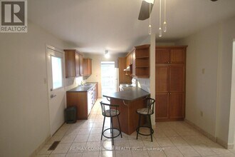 172 Bellamy Rd N in Toronto, ON - Building Photo - Building Photo