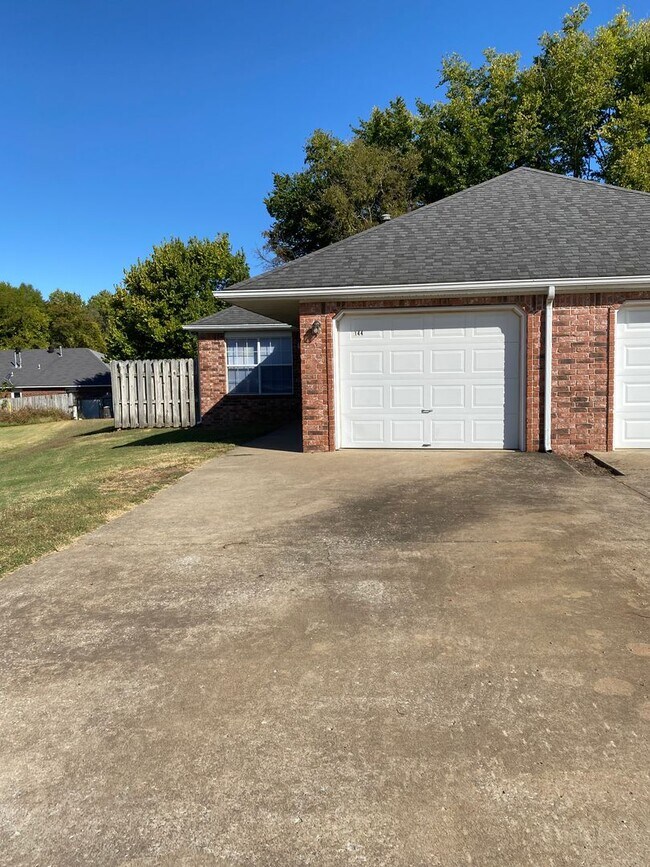 142-144 Northaven St in Farmington, AR - Building Photo - Building Photo