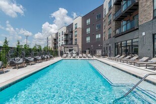 Darby at Briarcliff in Kansas City, MO - Building Photo