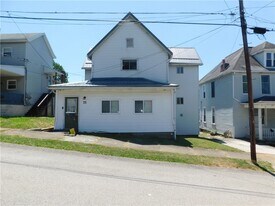 71 Nutt Ave in Uniontown, PA - Building Photo