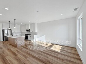 335 E Lombard Ln in Eagle, ID - Building Photo - Building Photo