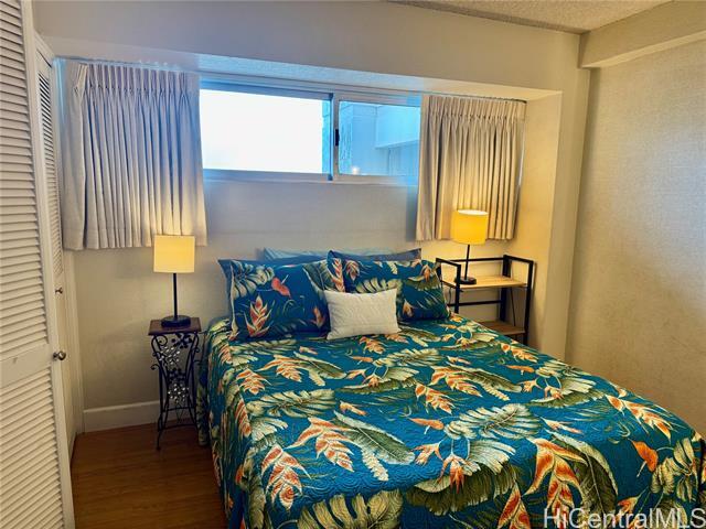 2440 Kuhio Ave. in Honolulu, HI - Building Photo - Building Photo