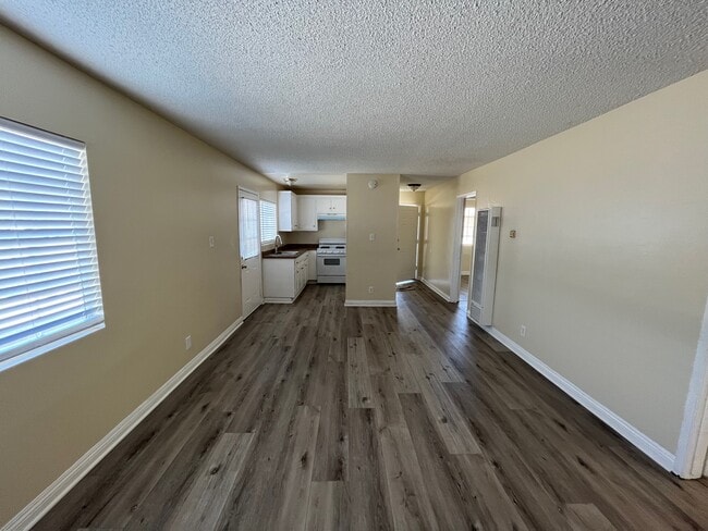 7819 Walpole Ave, Unit 7819 in California City, CA - Building Photo - Building Photo