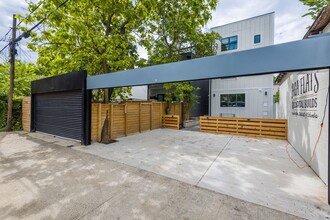 727 Kenyon St NW, Unit C in Washington, DC - Building Photo - Building Photo