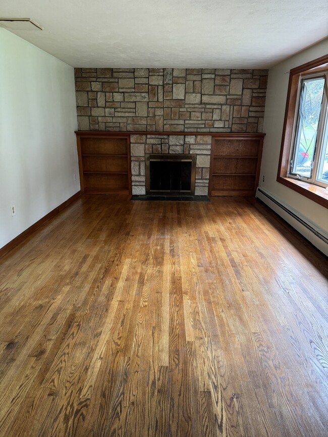 92 Rambler St in Bristol, CT - Building Photo - Building Photo