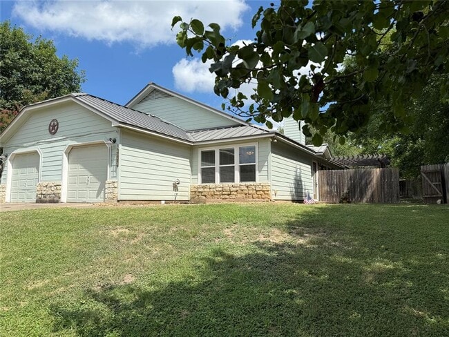 property at 431 Sailmaster St
