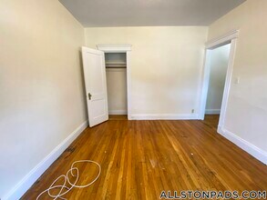 1156 Commonwealth Ave in Boston, MA - Building Photo - Building Photo