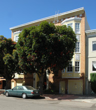 3235 Gough St in San Francisco, CA - Foto de edificio - Building Photo