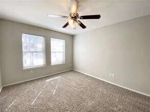 11050 Mansfield Dr in Frisco, TX - Foto de edificio - Building Photo