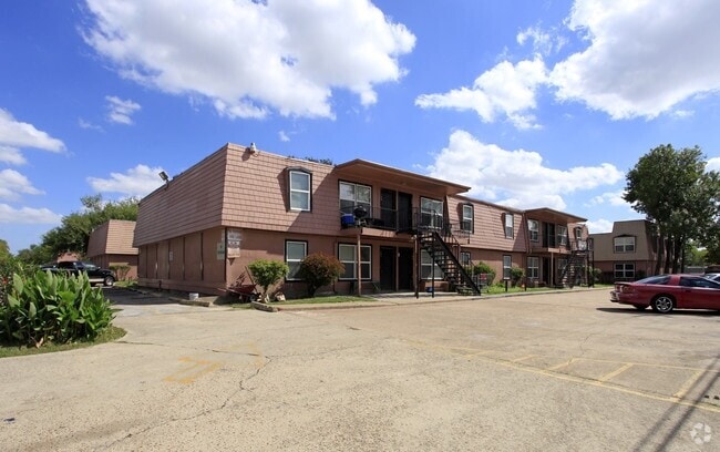 2701 Perez Rd