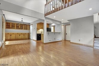 6 Village Way in Vernon, NJ - Building Photo - Building Photo