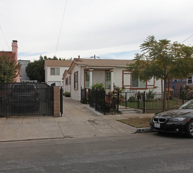 1162 N Alexandria Ave in Los Angeles, CA - Building Photo