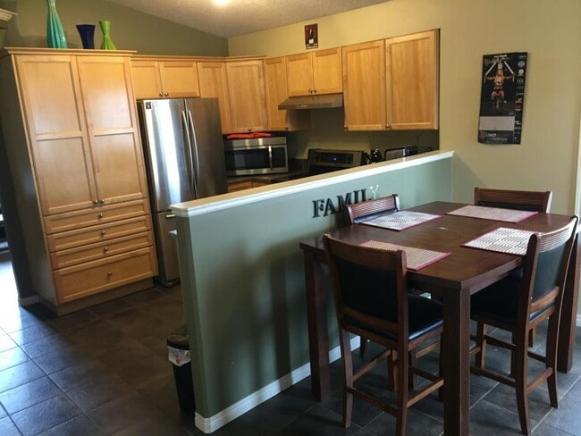6905-6114 114 St in Grande Prairie, AB - Building Photo - Building Photo