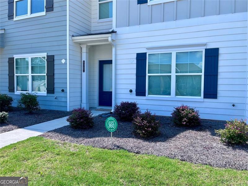 6087 Mallory Rd in College Park, GA - Building Photo