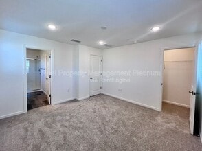 1544 Farmhouse Ln in Clovis, CA - Building Photo - Building Photo