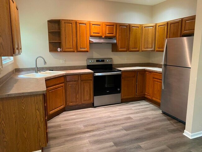 350 S Cottage St in Whitewater, WI - Building Photo - Building Photo