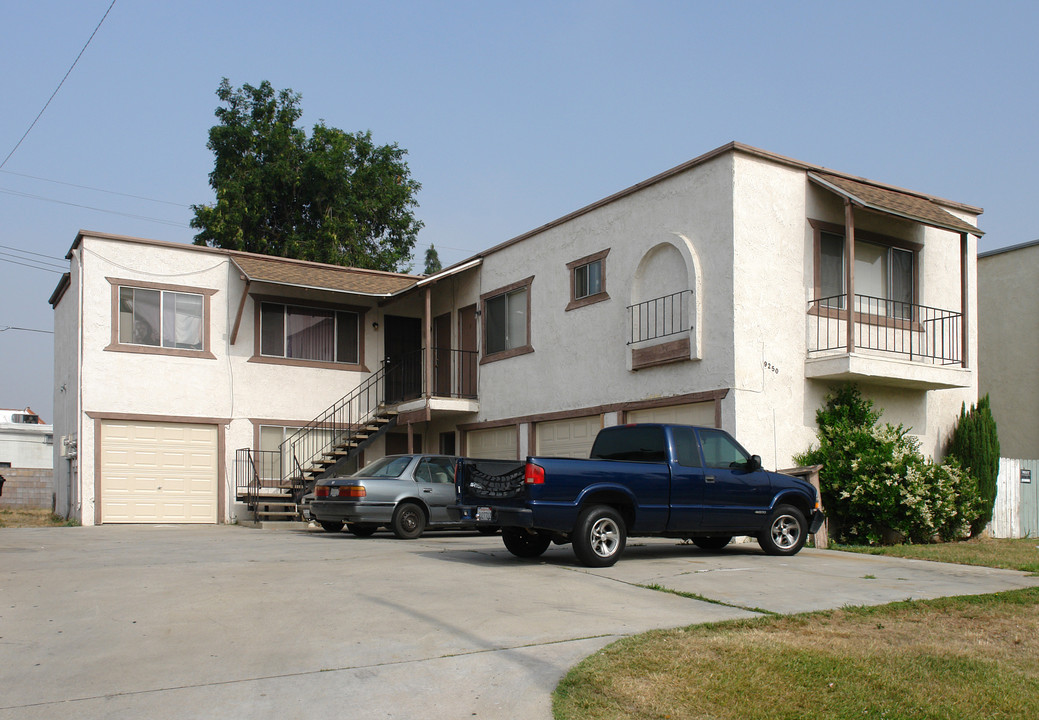 9250 Wheeler Ct in Fontana, CA - Building Photo