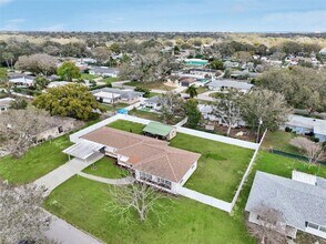 1369 Whitacre Dr in Clearwater, FL - Building Photo - Building Photo