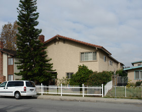 3671 Farquhar Ave in Los Alamitos, CA - Building Photo - Building Photo