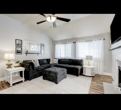 4508 Stonebridge Dr in Pearland, TX - Building Photo - Building Photo